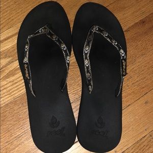 Reef Flip Flops (SIZE 8)